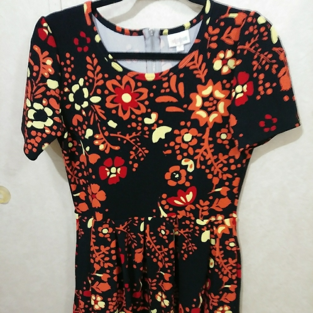 Lularoe Medium Amelia